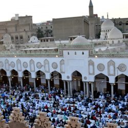 صحف:زعماء العالم يهنئون المسلمين بعيد الأضحى المبارك..ورئيس مالي يتعرض لهجوم أثناء صلاة العيد، وصواريخ تثير ذعر مصلين في القصر الرئاسي بأفغانستان