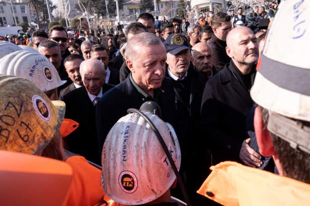 23/2/27:أردوغان يعتذر للشعب التركي عن تأخر وصول المساعدات، ومقتل 3 إيزيديين في قصف بطائرة مسيرة تركية شمالي العراق